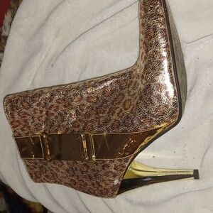 Miss Tina Taste of Couture Leopard Gold Boots
